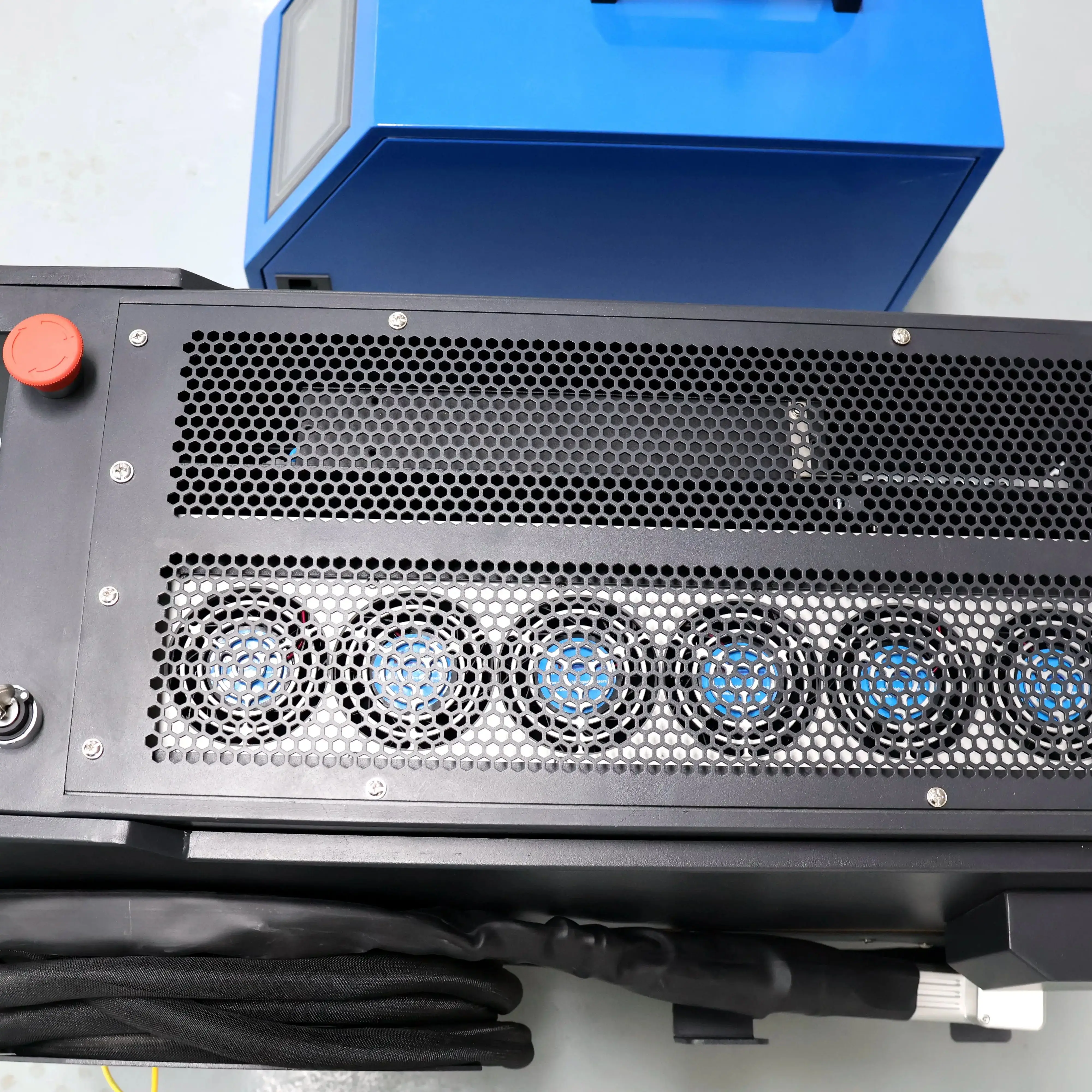 2000W Portable Air Cooled Laser Welding Cleaning Machine 4-in-1 Fiber Laser Welder Cleaner Cutter RZ2000H