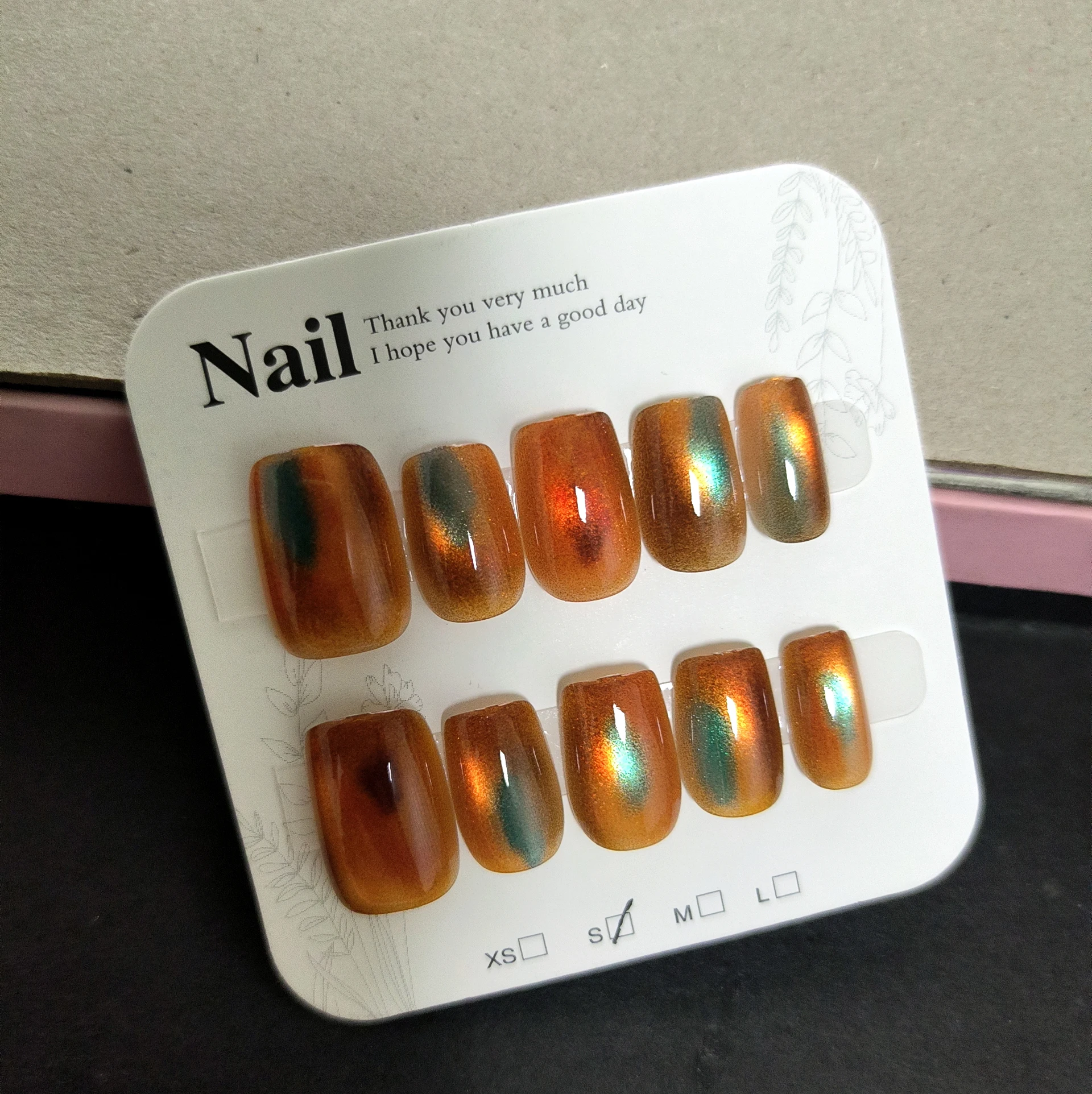 

10 шт., янтарно-коричневые, зеленые, блестящие накладные ногти «кошачий глаз», многоразовые накладные ногти с короткими квадратными ногтями, искусственные накладные ногти с французским кончиком