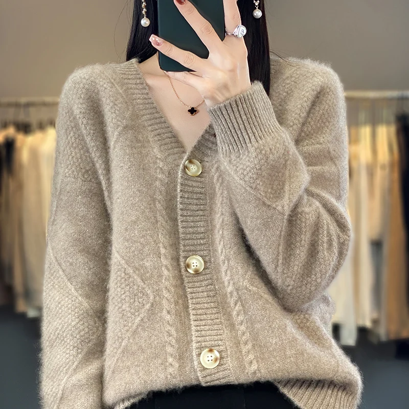 

2023 Spring New Womens 100% Wool Cardigan Fashion Solid Color Female V-Neck Knitted Loose Large Size Knitwear Classic Autumn