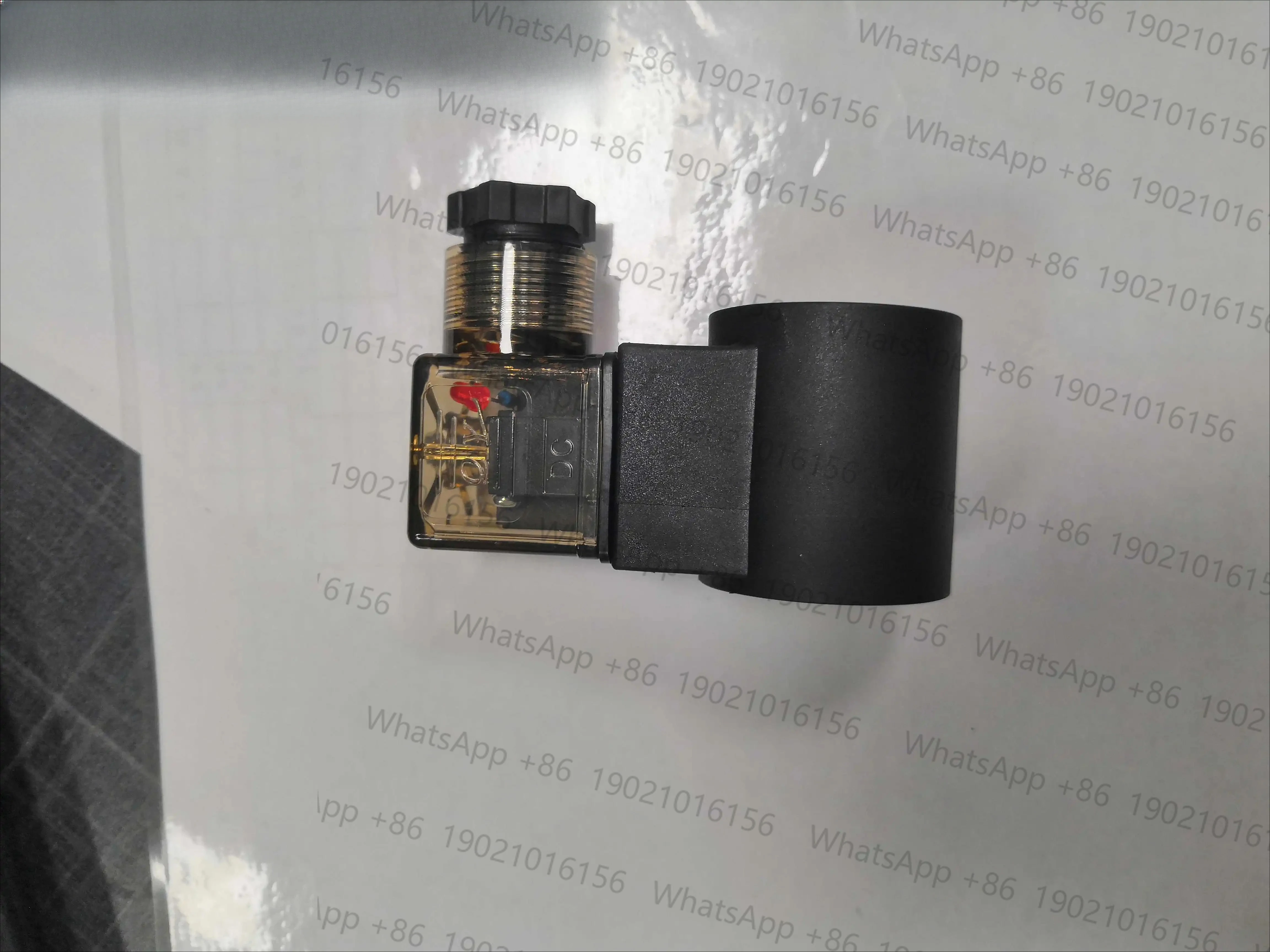

Cartridge valve 13 hole universal coil electromagnet DHF08 SV0
