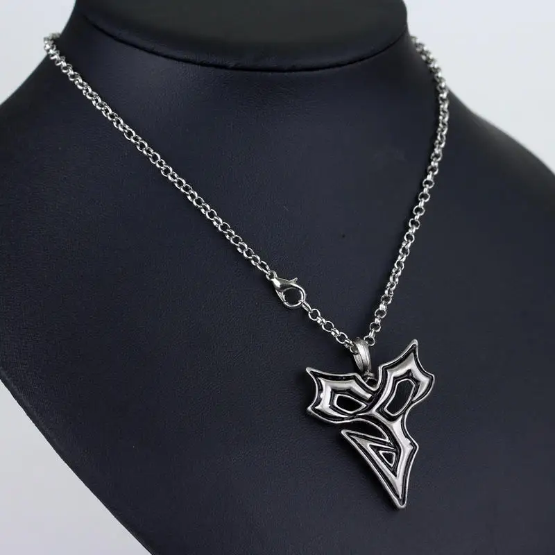 Fashion Final Fantasy X Tidus Pendant Necklace Cosplay Japan Anime Necklace Inspired Cartoon Jewelry for Anime Lovers 4.7