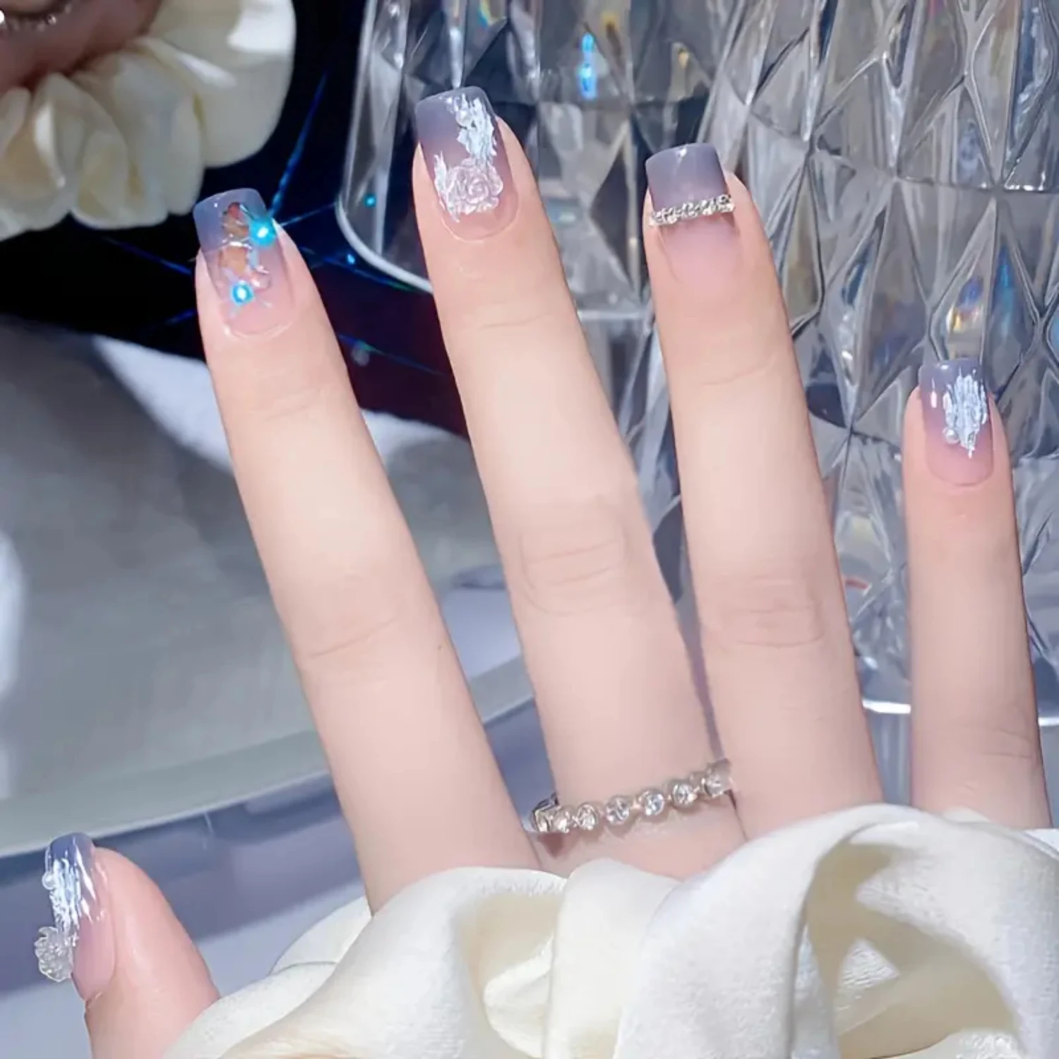 

Beautiful Elegant Ice Blue White Gray Camellia Floral Fake Nails Set of 24 - Stunning Press-On Artificial Finger Nails for Women