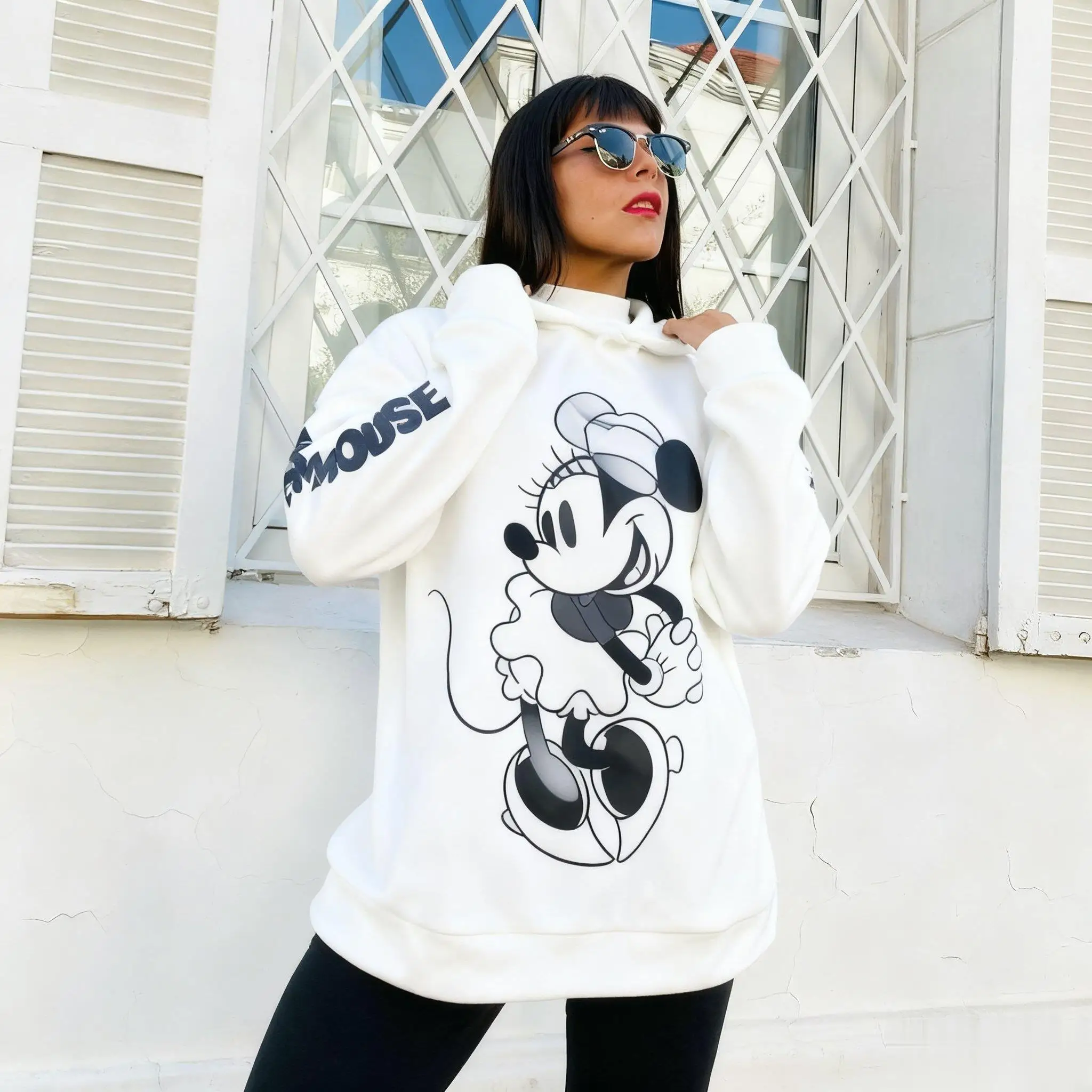 

Женская толстовка с капюшоном Disney Minnie Mouse, повседневный хлопковый пуловер, уличная одежда, модная свободная толстовка с милым мультяшным графическим принтом, большие размеры