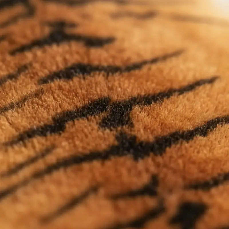 

1Pcs 1:12 Dollhouse Miniature Tiger Pattern Leopard Pattern Plush Carpet Model Bedroom Living Room Decor Doll House Accessories