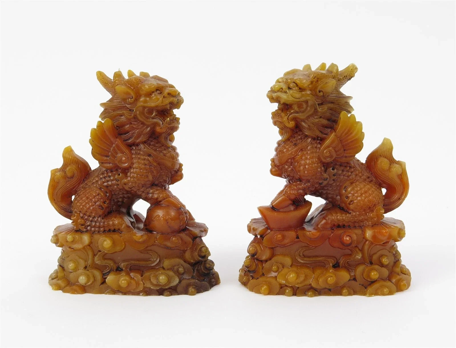 

A pair Chinese Shoushan Stone Jade Handmade Carved Statue Lion Exquisite home decor