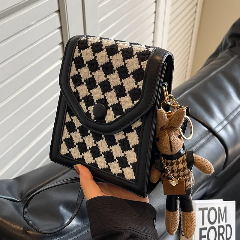 

PU leather splicing color collision vertical square cross-body phone bag women French small single-shoulder bag women