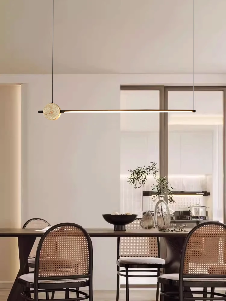 

Люстра для ресторана Кремовые ветровые лампы Современный минималистский ваби песчаный ветер минималистичный однословный полосовой светильник Остров для столовой