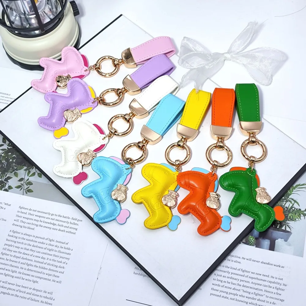 

Custom LOGO Creative Y2K Rope Pony Leather keyrings Multi-color Carrying Money Pocket Horse Keychain Woman Handbag key ring Gift