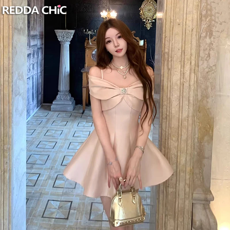 

Короткое платье ReddaChic из розового атласа, летнее, с бантом на плече, приталенное, с оборками, мини-платье-комбинация, для дня рождения, женская одежда