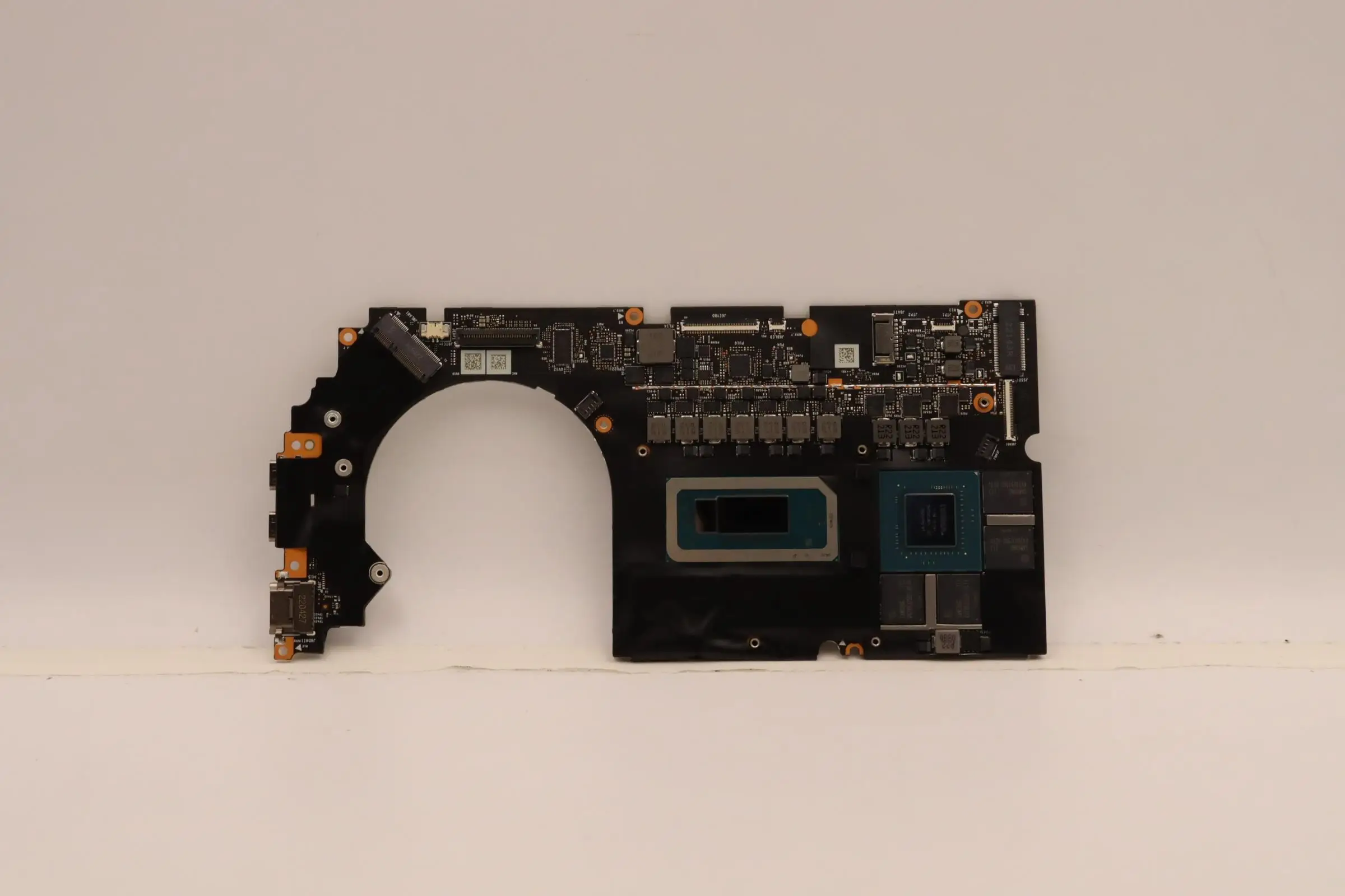 

New Yoga Slim 7 ProX 14IAH7 Laptop motherboard SN NM-E301 FRU PN 5B21J10259 CPU I712700H I512500H UMA DRAM 16G GPU RTX3050 V4G