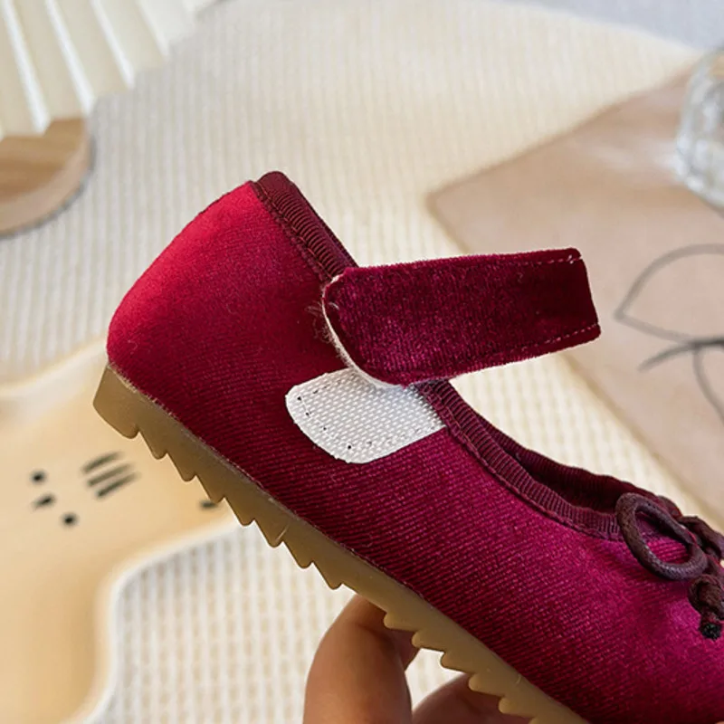 Solid Velvet Girls Flats Shoes Winter Bow Plush Warm Kids Princess Shoes Shallow Hook Loop Non Slip Children Mary Janes