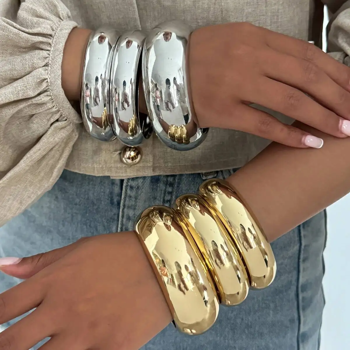 

SHIXIN Trendy Smooth Chunky Metal Big Circle Bangles Set for Women Hip-hop Glossy Gold Color Wide Bracelet Minimalist Jewelry
