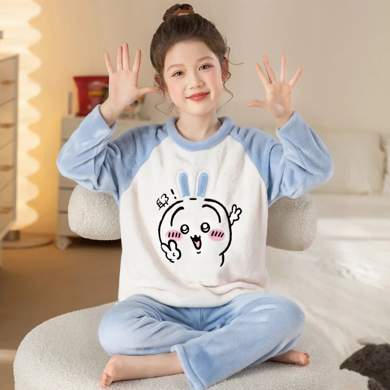 

Осенние новые пижамы Chiikawa, детские плюшевые пижамы, аниме, Hachiware, пуловер из кораллового флиса, рубашка, брюки, бархатный комплект домашней одежды для девочек