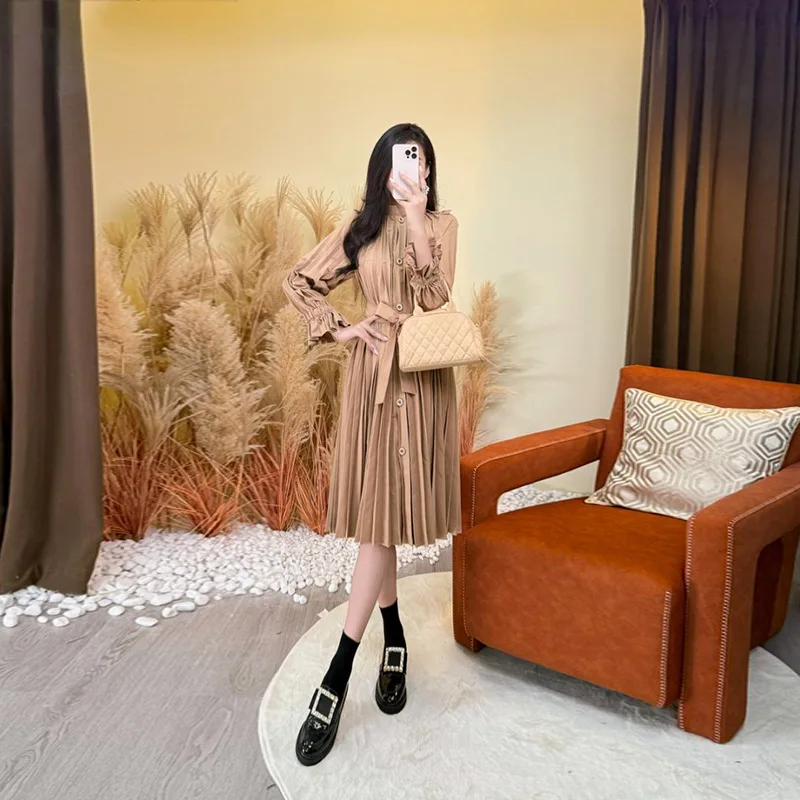 Miyake Fold 2025 Autumn Frozen Season New Fold Strap Waist Single Breasted Fashion Casual Women's Windbreaker Loose Coat