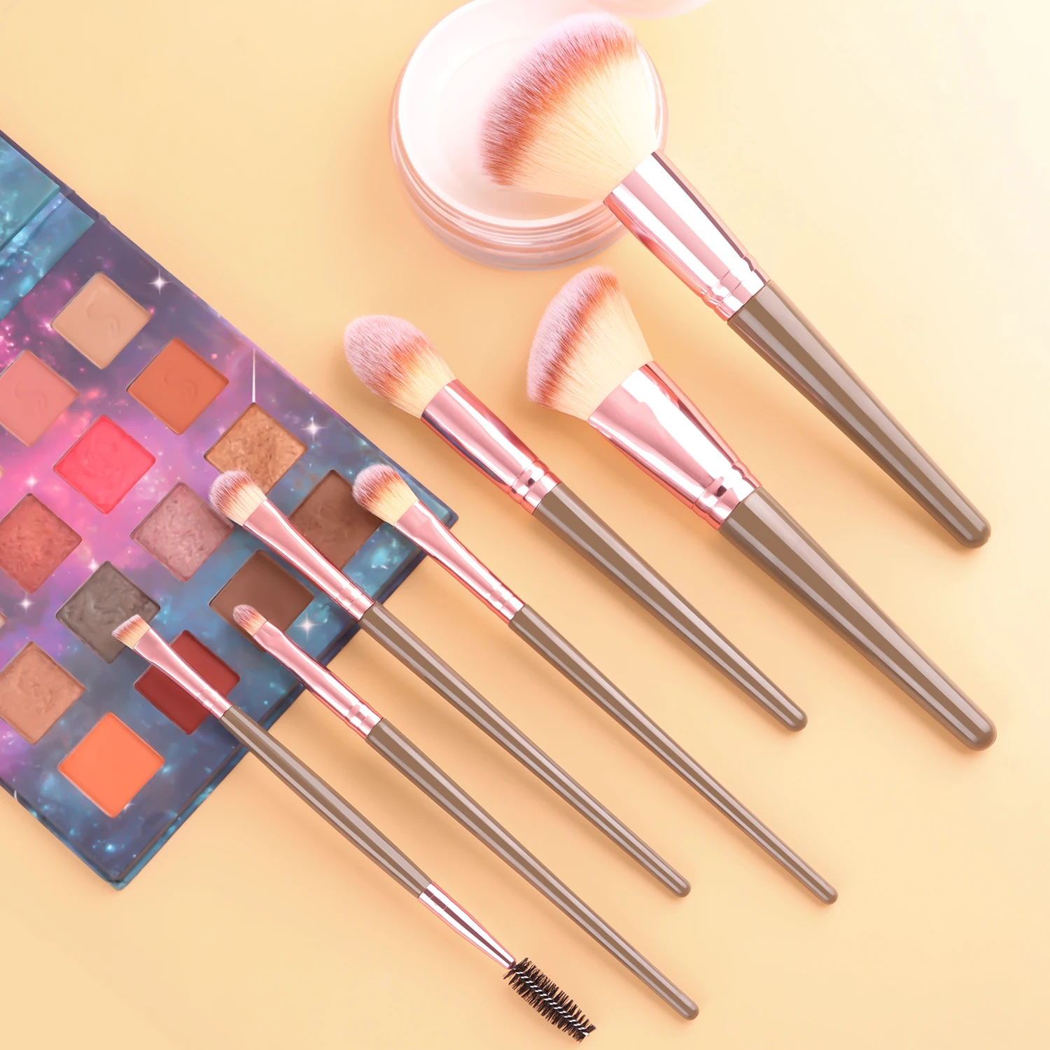مجموعة فرش مكياج من PCS، فرشاة كريم الأساس وظلال العيون وأحمر الخدود وخافي عيوب البشرة وأدوات التجميل النسائية