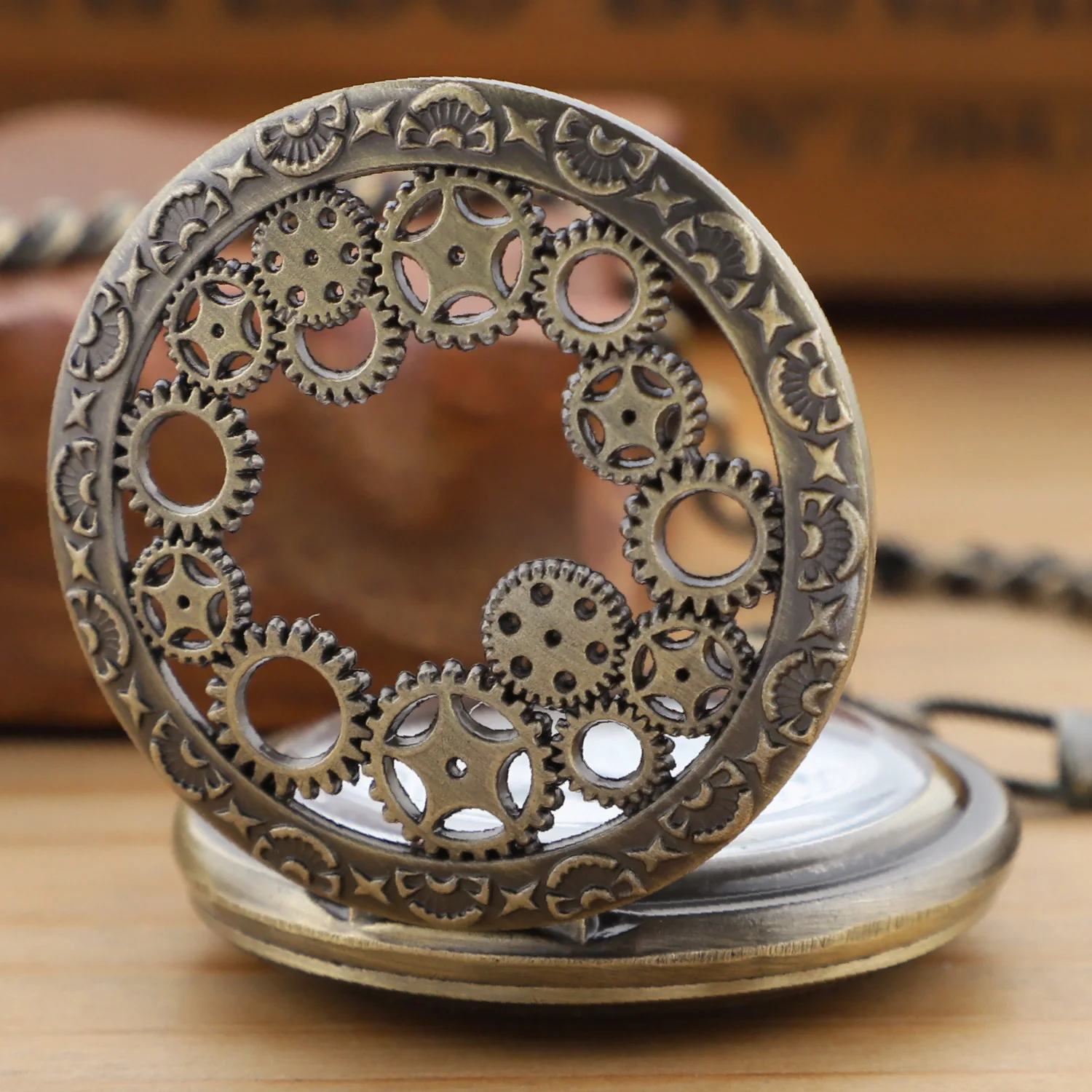 Bronze Gear Hollow Quartz Pocket Watch Necklace Pendant Men Women Watch or Women Men with Fob Chain Jewelry Accessories Gifts
