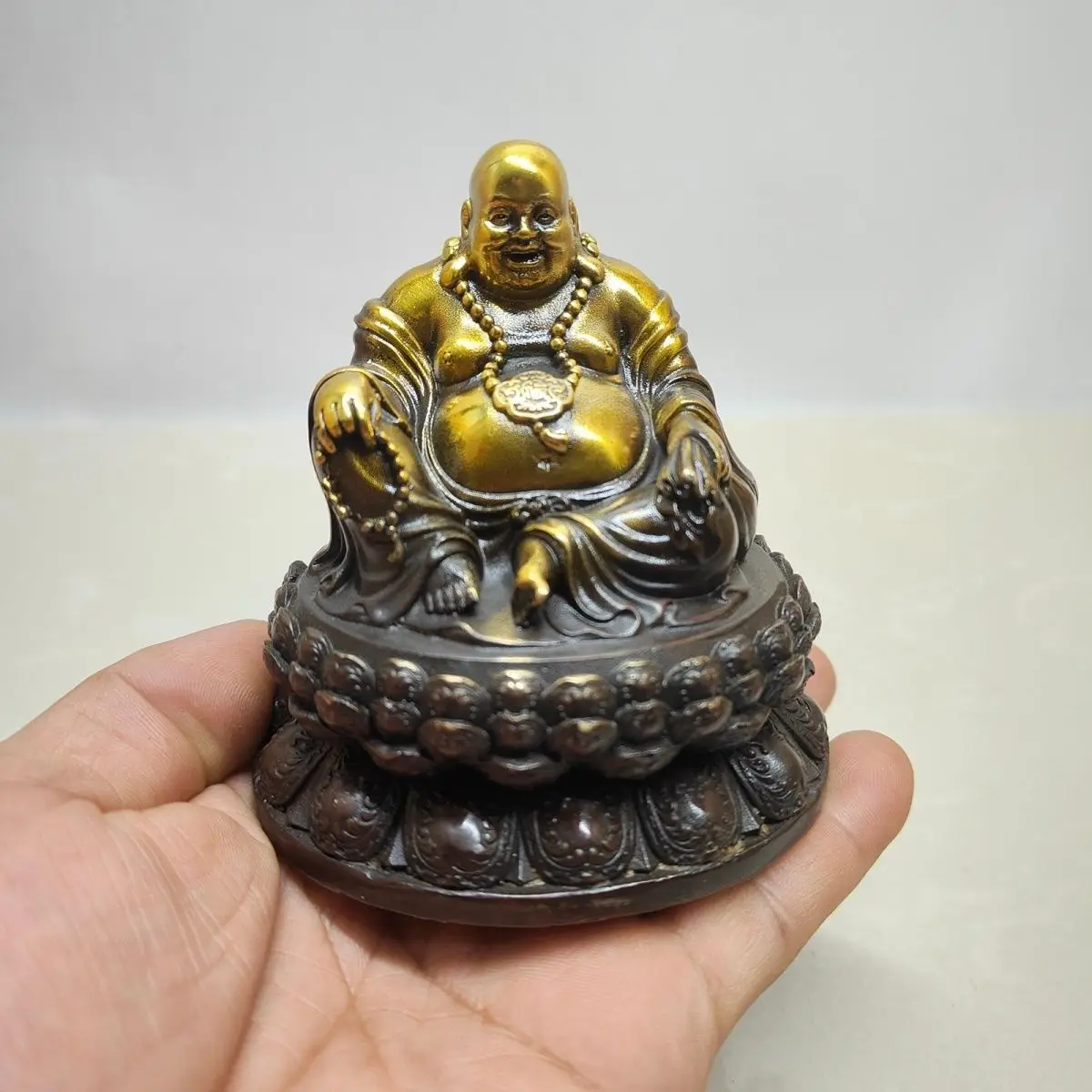 New Small Maitreya Buddha Ornament One material, brass imitation copper gilt retro craftsmanship weighs about 550 grams