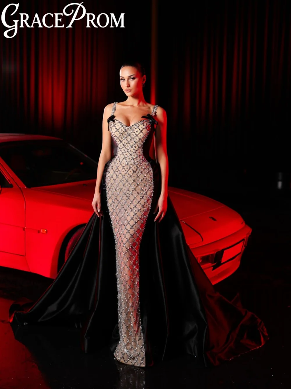 

Detachable Train Silver Crystal Evening Dress Sweetheart Neck Thin Straps Wedding Party Gown Customized Prom Dresses