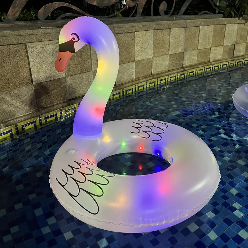 Anelli da Nuoto Gonfiabili a Forma di Fenicottero 2026 Rinforzati con Luci LED, Giocattoli Gonfiabili Galleggianti per Piscina e Spiaggia Estive