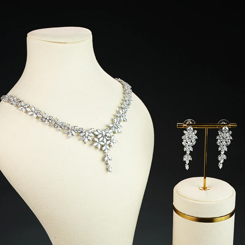 

For Women's Jewelry Necklace Earrings Set Zircon High-end Jewelry Wedding Party Dinner Bride Accessories