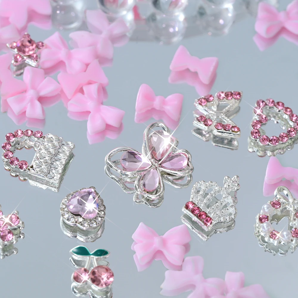 50pcs Mixed Bowknot Nail Art Charms 3D Luxurious Pink Butterfly Rhinestone Heart-Alloy Diamond/Crystal Crown/cross Nail Decor