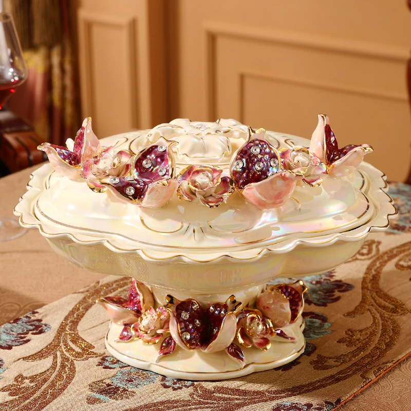 

fruit plate, household living room coffee table, luxury high-end dried fruit box, divided candy plate with lid, fruit plate