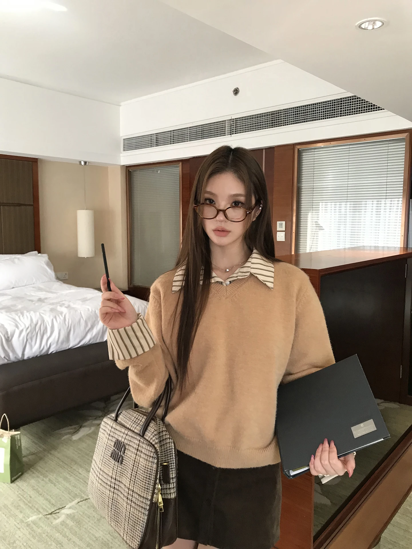 

Winter Women's Long Sve Sweater Lazy Sle Inner Wear Top Fake Two-Piece Knitted irt Commute Faion Straight Cut Model