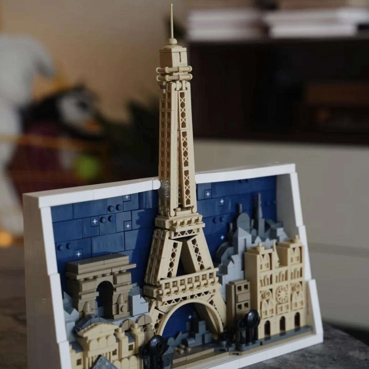 

Art Deco 958PCS Paris City of Love Bricks MOC 21064 Architecture Building Blocks Set Toys For Adults Birthday Gifts