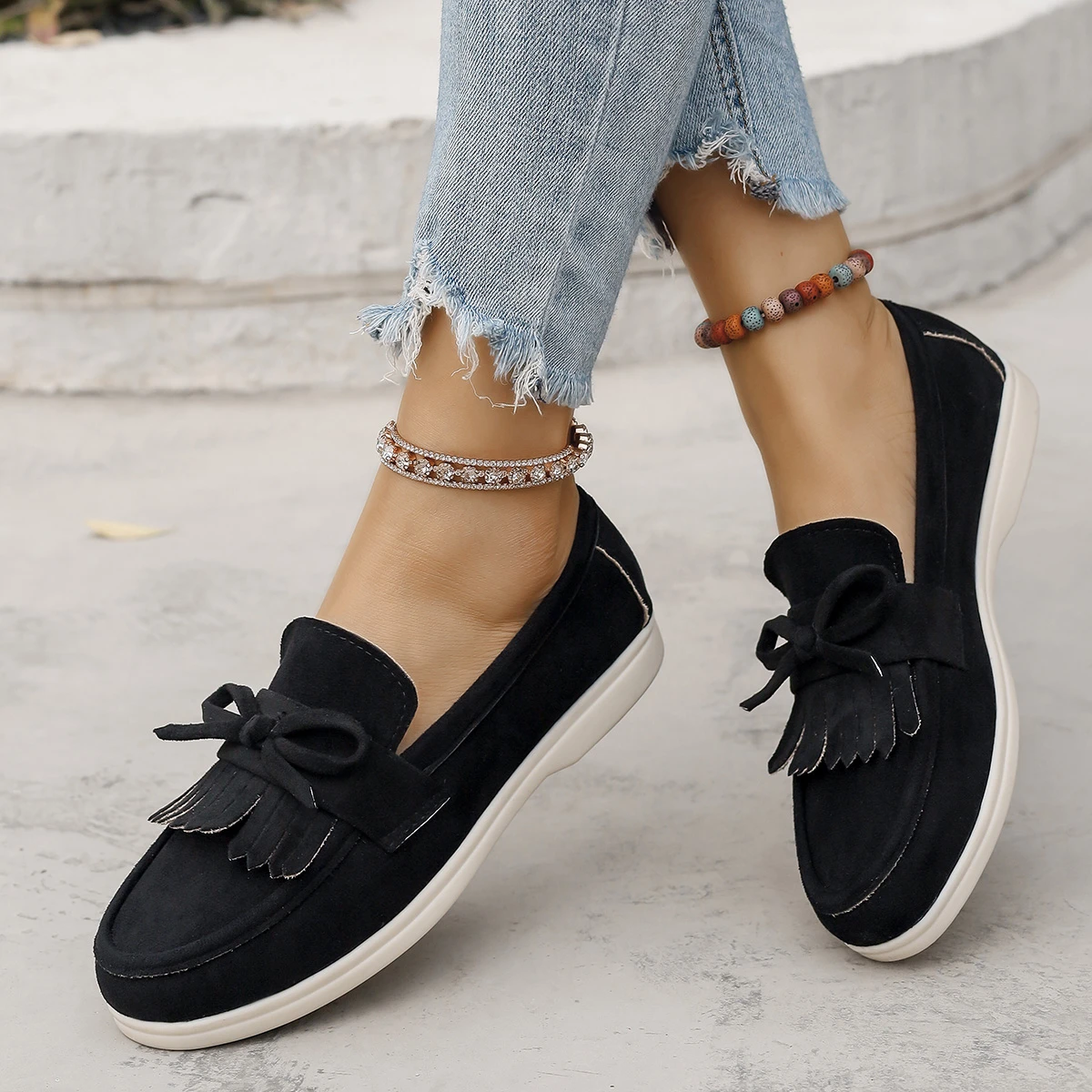 

Spring and Autumn 2025 British Style Lazy One Pedal Flat-bottomed Low-top Shoes Female Joker Non-slip Round Head Leisure Loafers