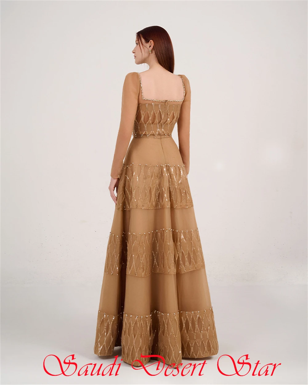 カスタマイズされたシンプルなシャンパンオーガンザイブニングドレスフォーマルスクエアカラー長袖パーティードレスソフトスパンコールクリスタルプロムドレス