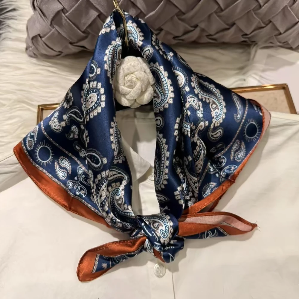 

Маленький квадратный шарф из чистого шелка с синим кофе для женщин, весна-осень-лето, шарф для волос с узором пейсли, шарфы на шею, шейный платок 53 см