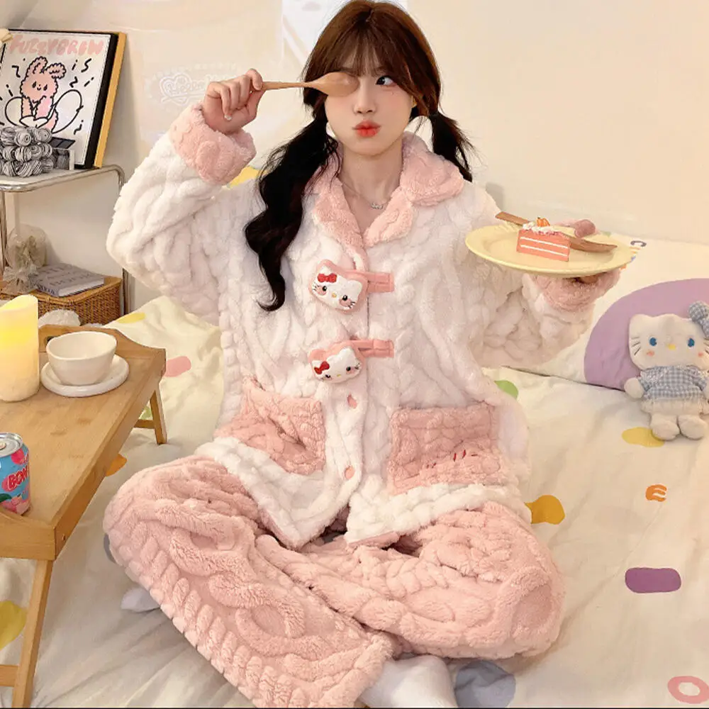 Conjunto de pijama de felpa Kawaii de Hello Kitty para mujer, camisón grueso de invierno de Anime Sanrio para niñas, ropa cálida para el hogar