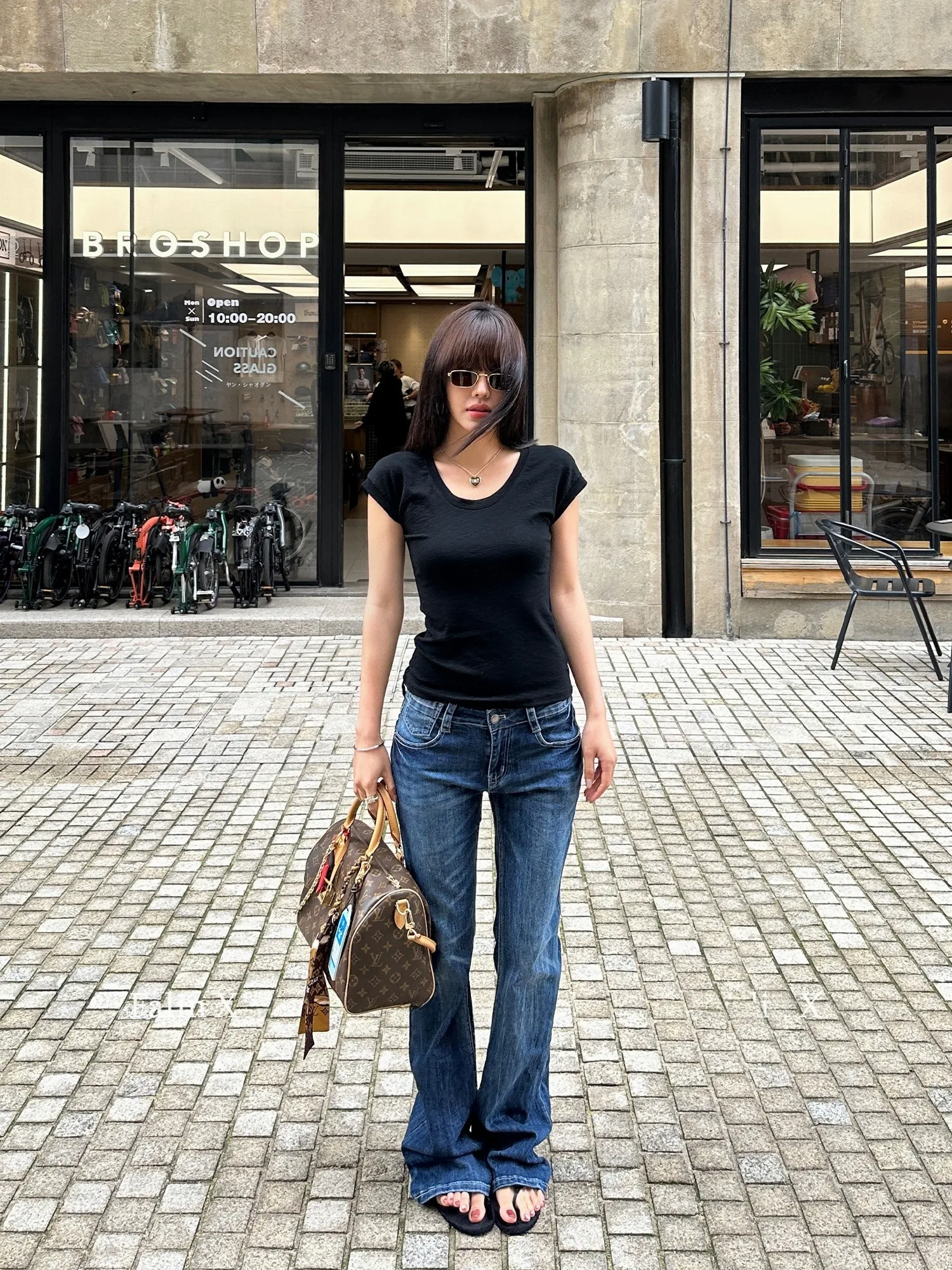 

Falin X Retro Flare Denim Jeans Low Waist Women's Vintage Washed Whisker Design Long Pants Spring 2026 New Style Cotton S...