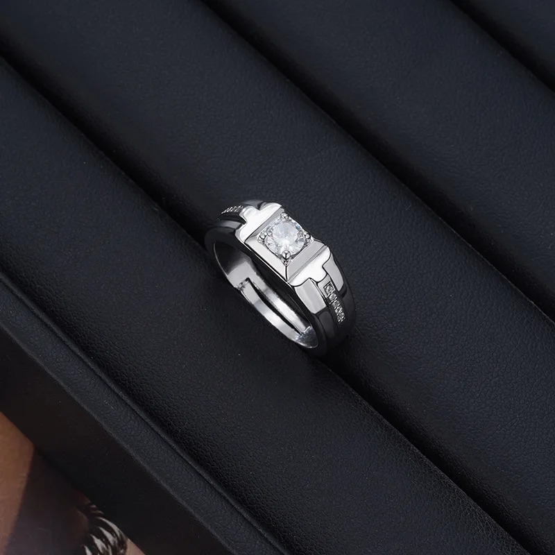 New in fashion sparkling diamond mens rings high-end charms luster ring domineering and simple banquet party jewelry gifts
