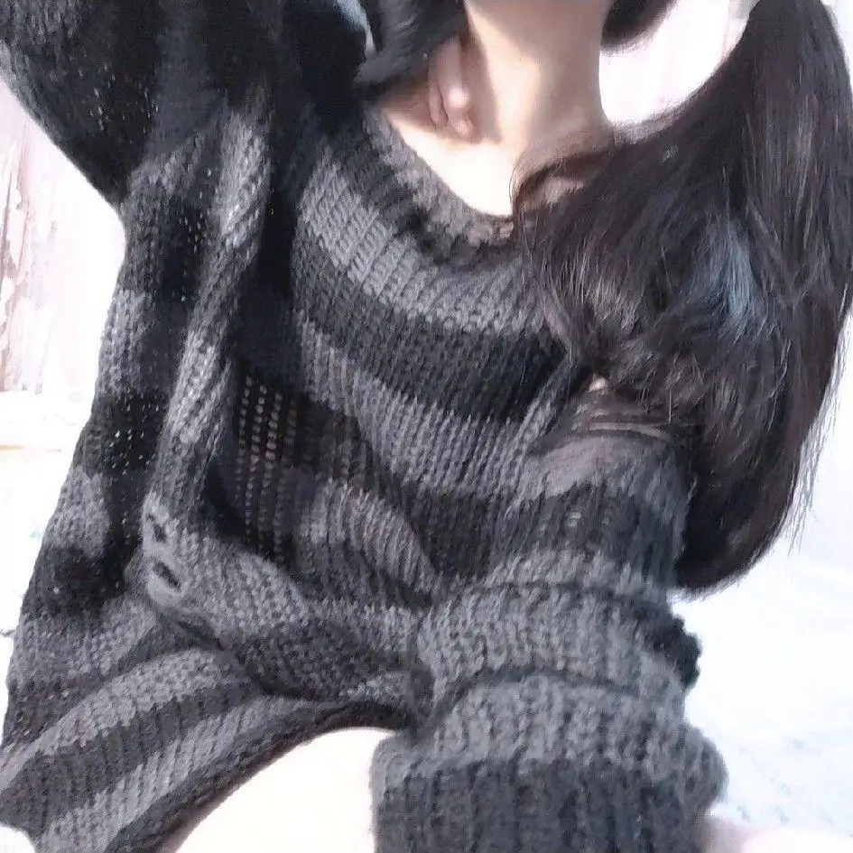 

Новый длинный свитер унисекс в стиле панк-готика, летние женские полосатые крутые джемперы с открытыми отверстиями, свободные тонкие темные уличные топы в стиле рок