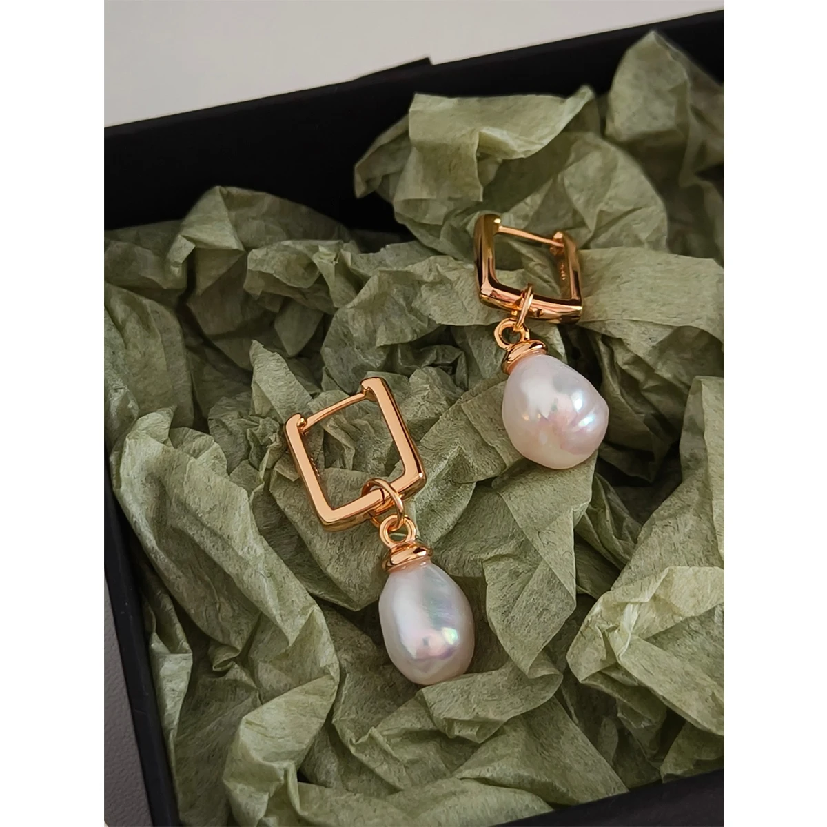 NEW ​ Full Body S925 Pure Silver Plated With 18K Real Gold | Natural Freshwater Pearl Earrings 100606