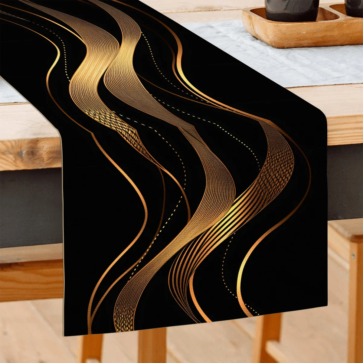 1 pieza de camino de mesa de línea de oro negro, fondo negro con patrón de ondas doradas en relieve, adecuado para cenas de lujo ligeras, exposiciones de arte, casas de familia de alta gama, fiestas de moda, negociaciones comerciales, habitaciones modelo,