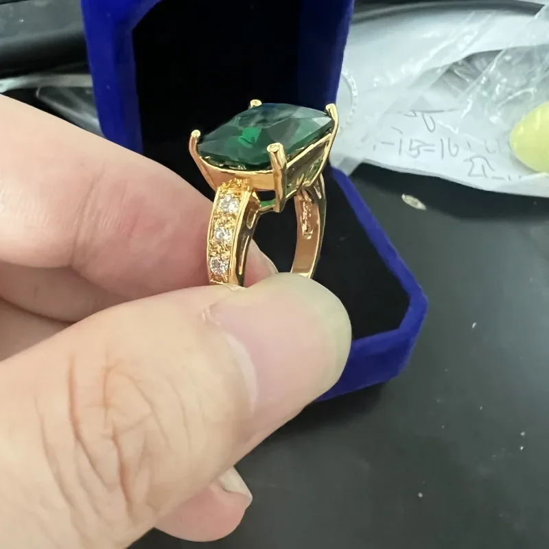 Valuable Lady 10ct Lab Emerald Promise Ring 10K Gold Engagement Wedding Band Rings for Women Party Finger Jewelry Gift