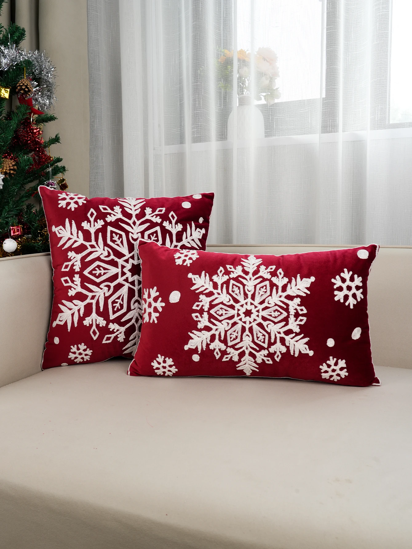 1pc Red Dutch Velvet Christmas Snowflake Exquisite Embroidery Cushion Pillow Case, Dormitory Bedroom Sofa Home Decoration