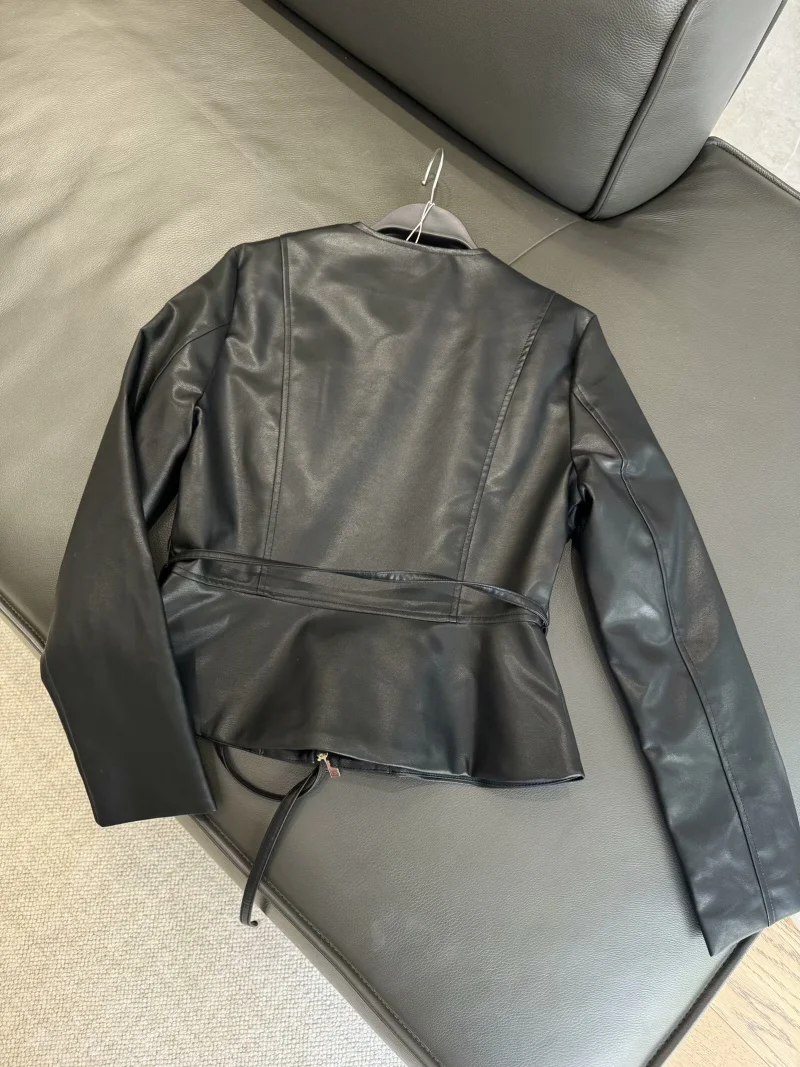 ETJ 2025 ربيع جديد المرأة خمر جولة الرقبة مع الخصر تنورة الخصر تنورة مع تنحنح سترة جلدية تقليد