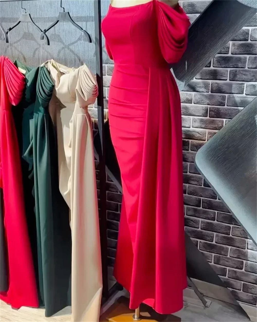 Customized Prom Dress Saudi Arabia Dearin Scoop Neckline Column Floor Length Skirts Draped Layered Fold Bespoke Occasion Dresses