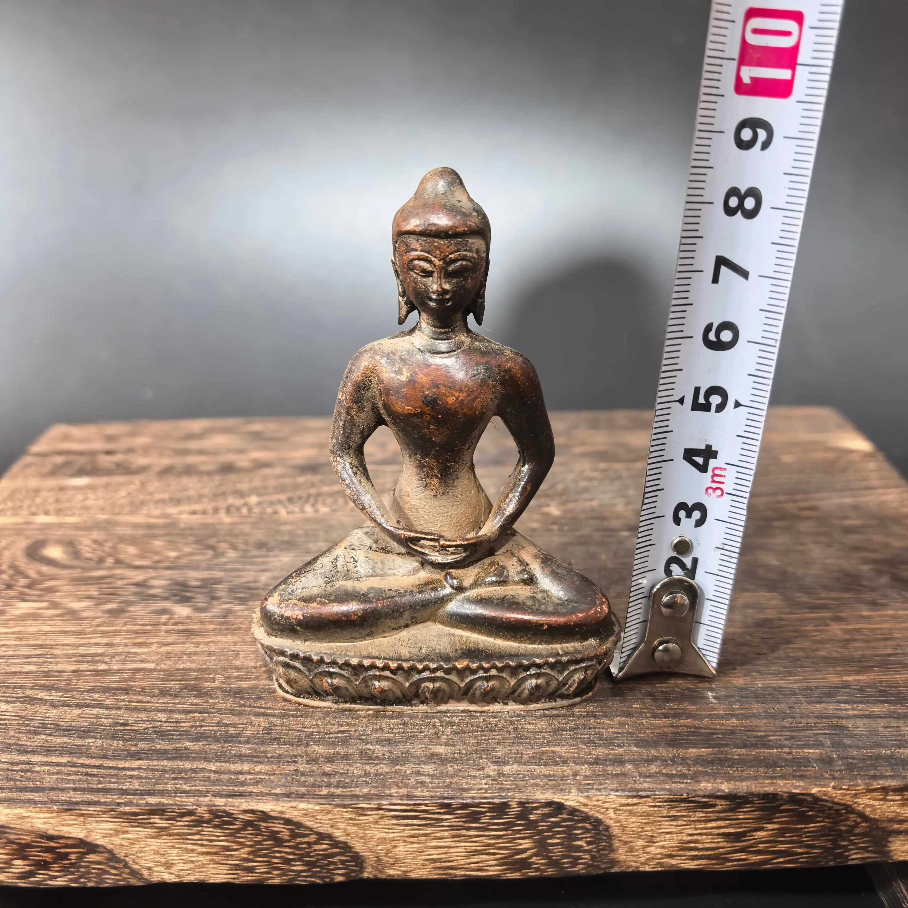Antique pulp-coated alloy copper pharmacist Buddha Sakyamuni portable Buddha Medicine King Bodhisattva Nepal Tibetan worship orn