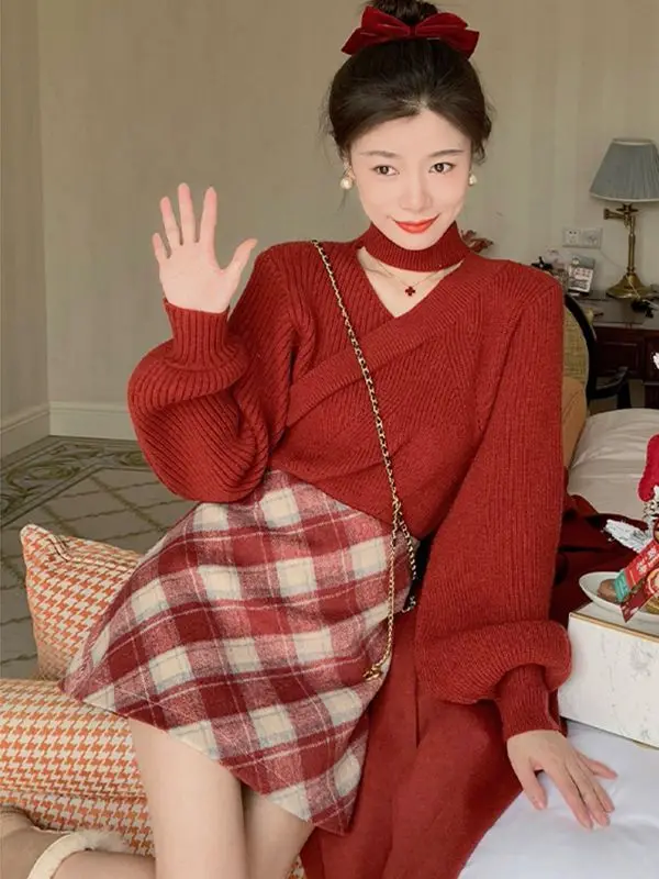 Red Hanging Ne Sweater Women's Base irt Lazy Sle High-End Beautiful Faionable New Year's Clothes Loose Fit Long Sve