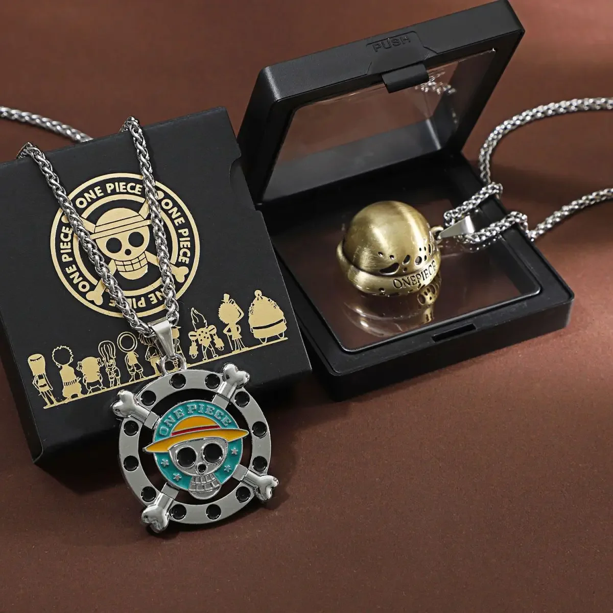 Nuevo anime One Piece Luffy collar hombres y mujeres sombrero de paja Ace alrededor de metal colgante Luo logo suéter cadena regalo de cumpleaños