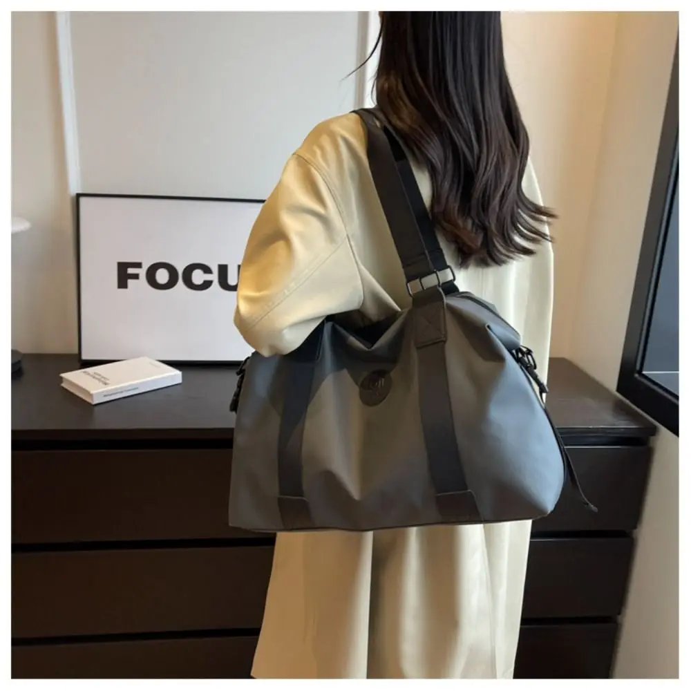 Fashionable Large-capacity Sports Fitness Bag Waterproof Luggage Bag Travel Handbag Lightweight Crossbody Gym Bag Outdoor Sports