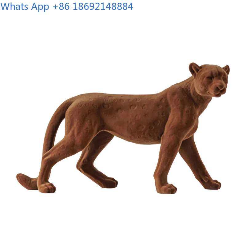 Leopard shaped decorative figure for living room home bar display art piece
