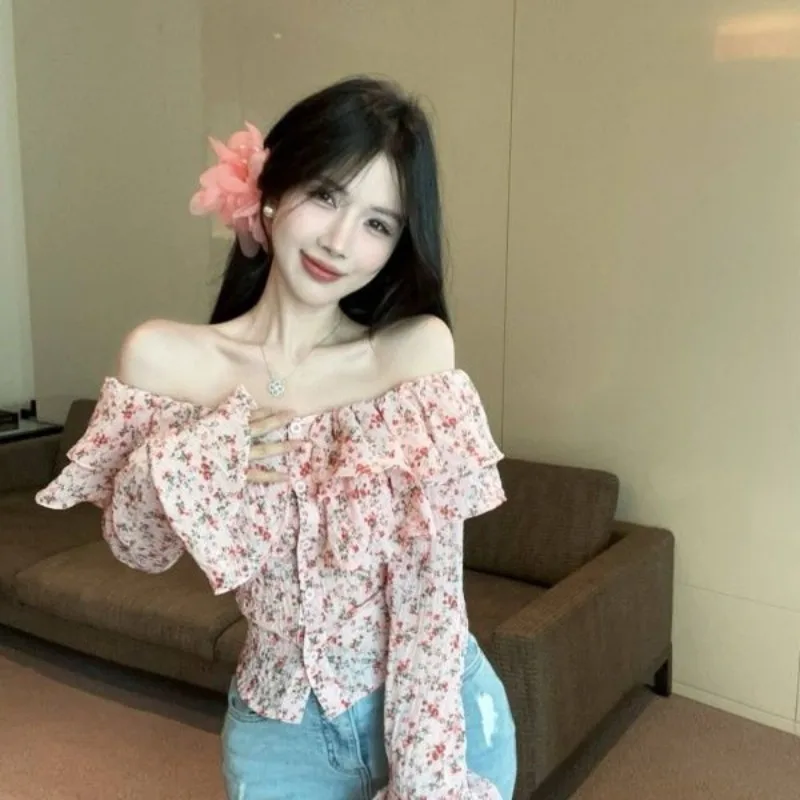 Rüschen Slash Neck Flare Sleeve Floral Chiffon Bluse Frauen Frühling Sommer Falten Sim Fit Crop Top Sexy Süße Chic Shirts