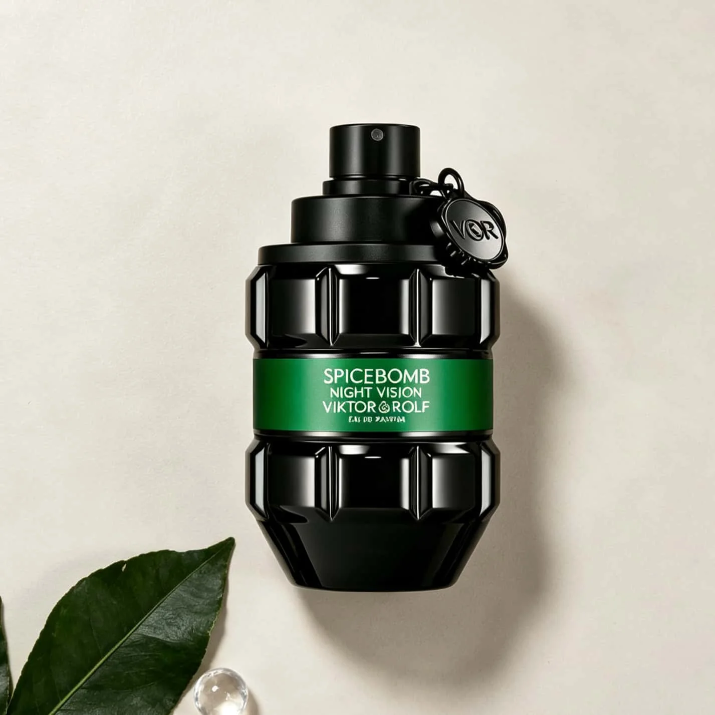 Viktor & Rolf  Night Vision EDP Men Perfume, Black Faceted Grenade‑Shaped Bottle With Metal V&R Tag Pendant, Green Label Design, Rich Spicy Woody Long‑Lasting Eau De Parfum Spray For Men Daily Dating Party Gift