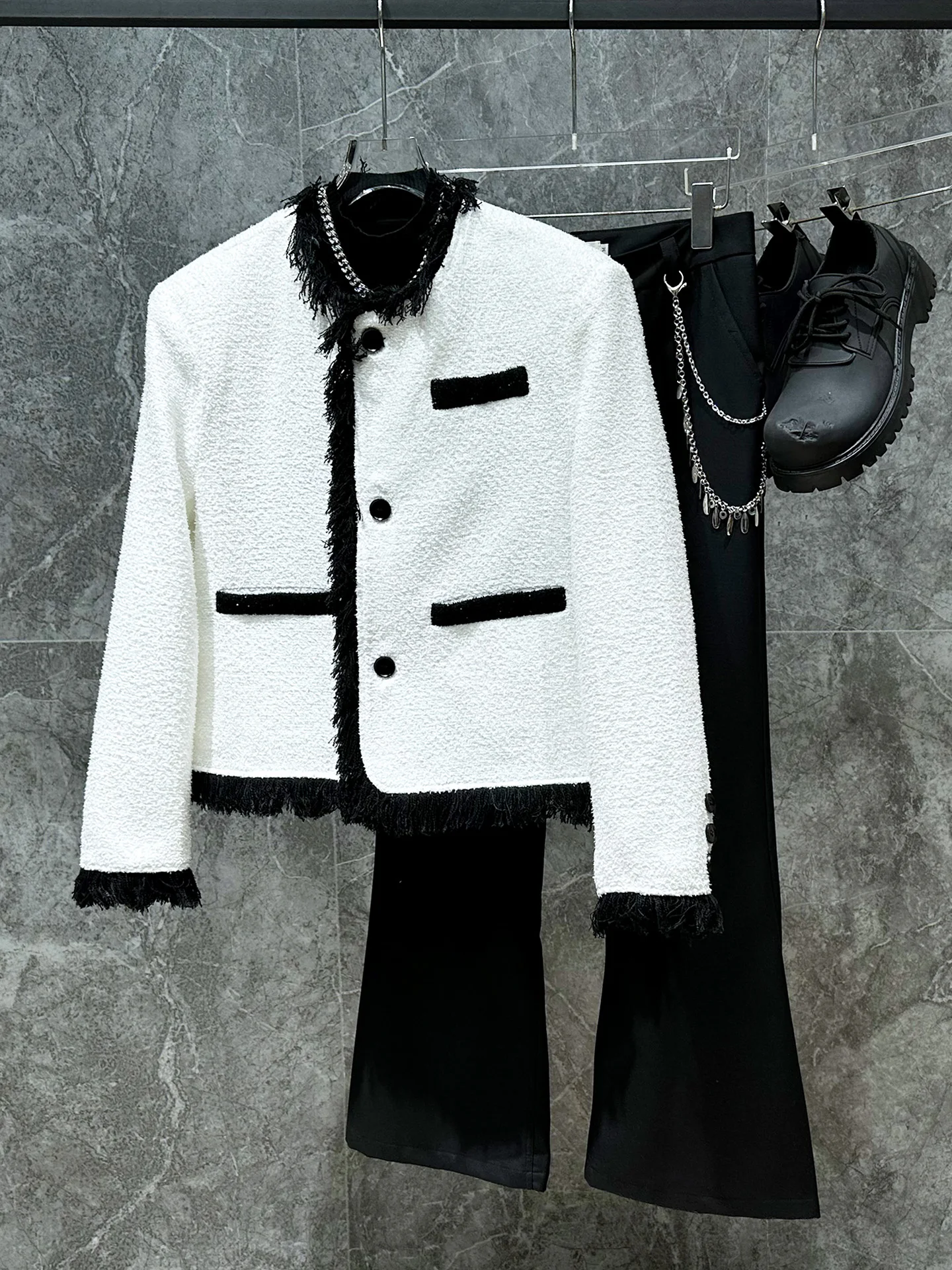 Fashionable Short Tweed Jacket with Fringe Contrast Color Design for Men Korean Style Autumn Winter New Arrival Coat for Youth