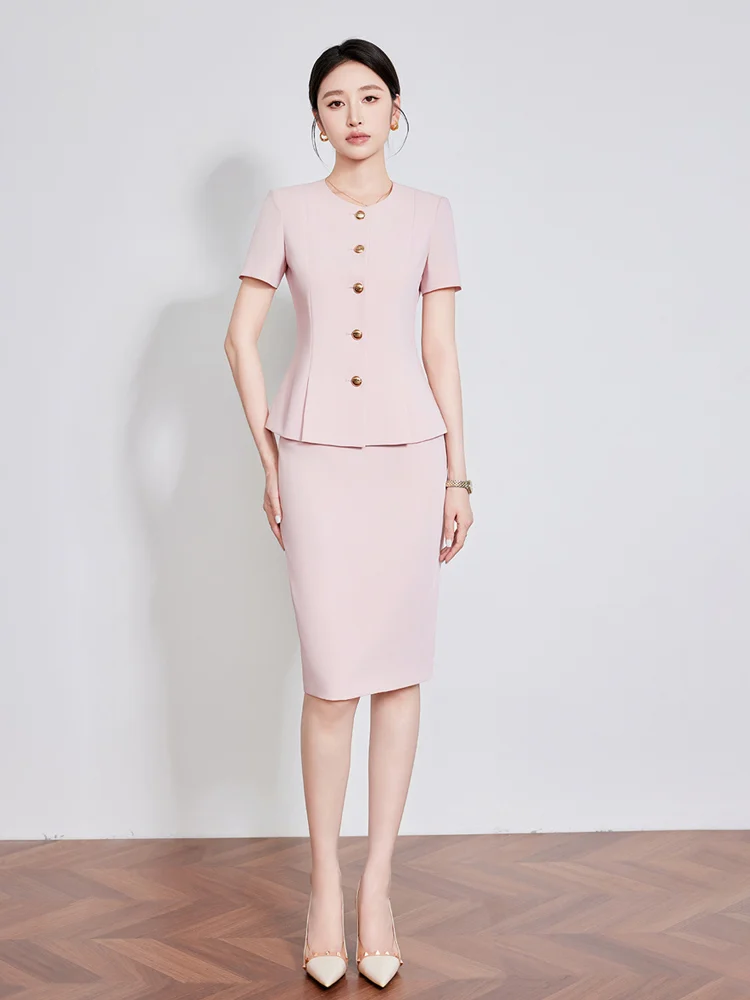 

Женский летний деловой костюм Lady Pink Ele: комплект с круглым вырезом и коротким рукавом, новинка для офиса, стройнящий силуэт